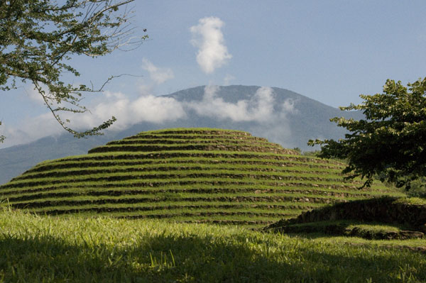 Guachimontones